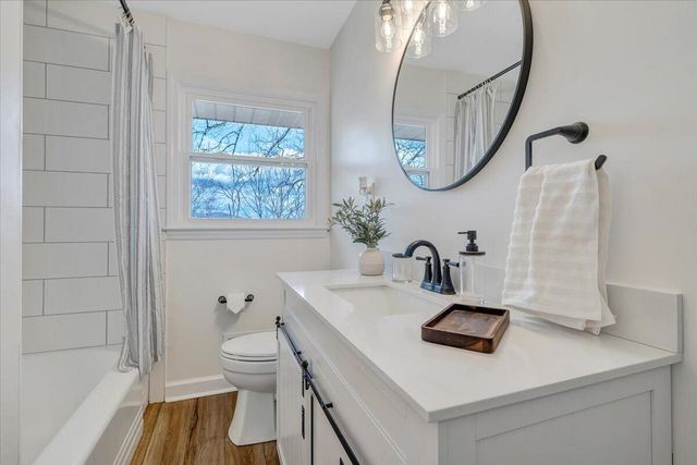 1089 Glenn Ridge RD, Roanoke, VA 24017