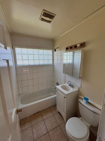 1428 W 45th Avenue, Gary, IN 46408