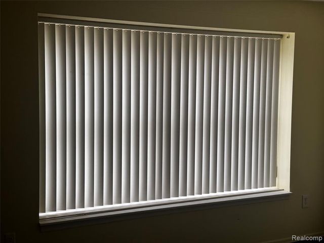 37115 Briarwood, Clinton Township, MI 48036