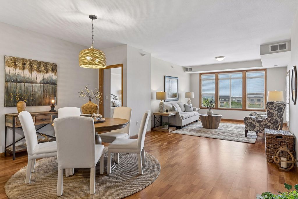 12501 Nicollet Avenue 310, Burnsville, MN 55337