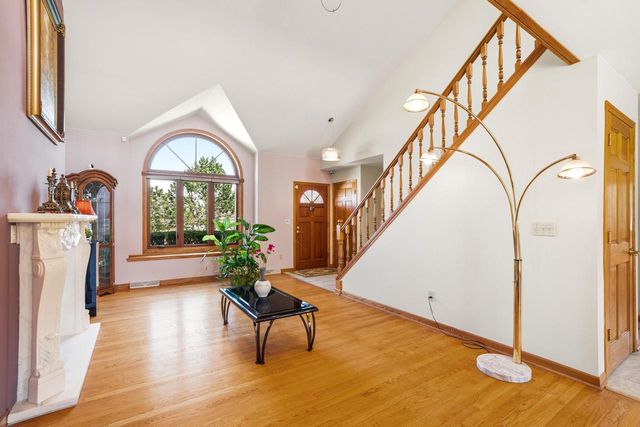 N75W23419 Ridgeview CIRCLE, Sussex, WI 53089