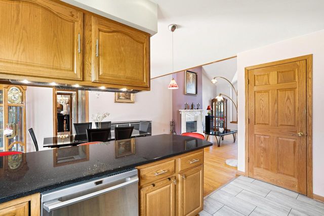 N75W23419 Ridgeview CIRCLE, Sussex, WI 53089