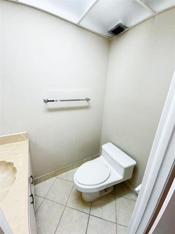 1820 SW 81st Avenue 3201, North Lauderdale, FL 33068