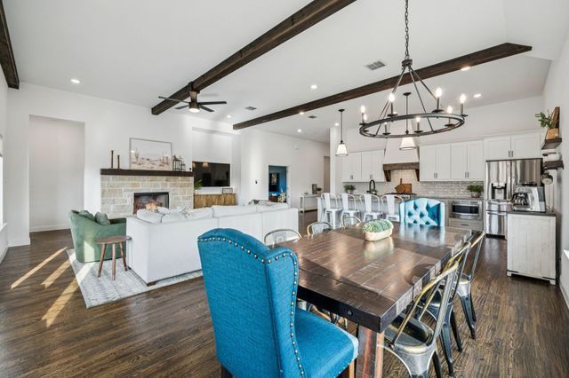 1318 Oliver Creek Lane, Justin, TX 76247