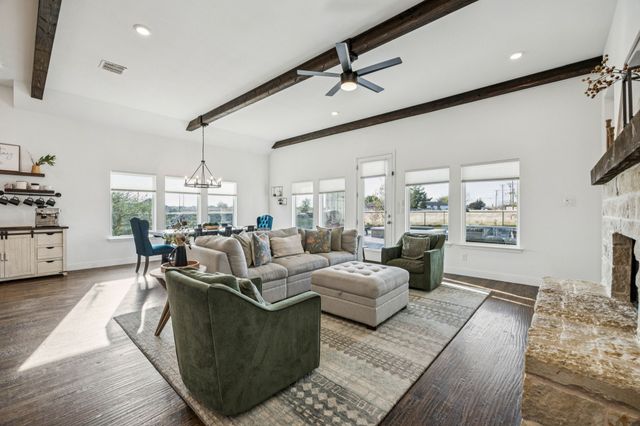 1318 Oliver Creek Lane, Justin, TX 76247