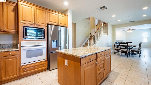 2012 Mint Dr, Brentwood, CA 94513