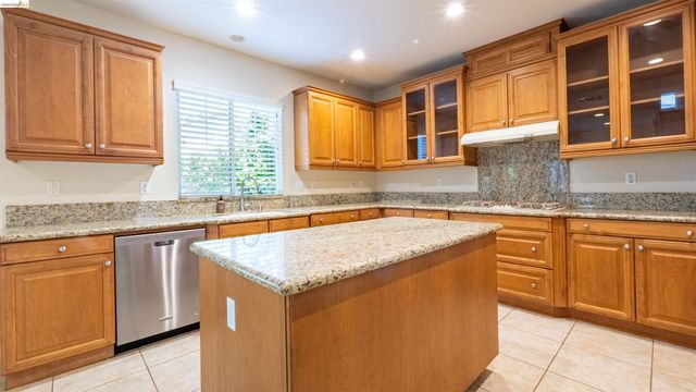 2012 Mint Dr, Brentwood, CA 94513