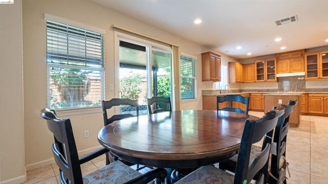 2012 Mint Dr, Brentwood, CA 94513