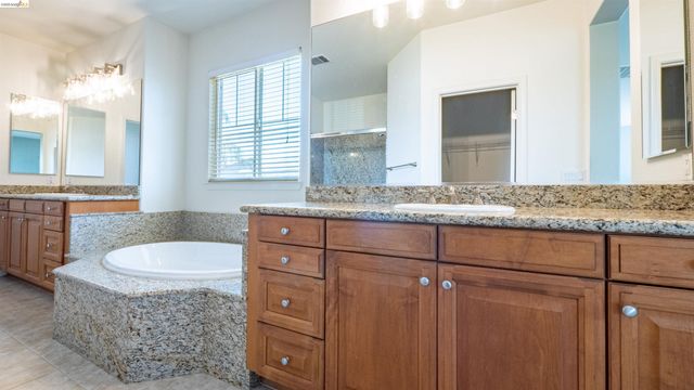2012 Mint Dr, Brentwood, CA 94513