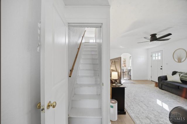 6042 Tenth Avenue, Miami Twp, OH 45342