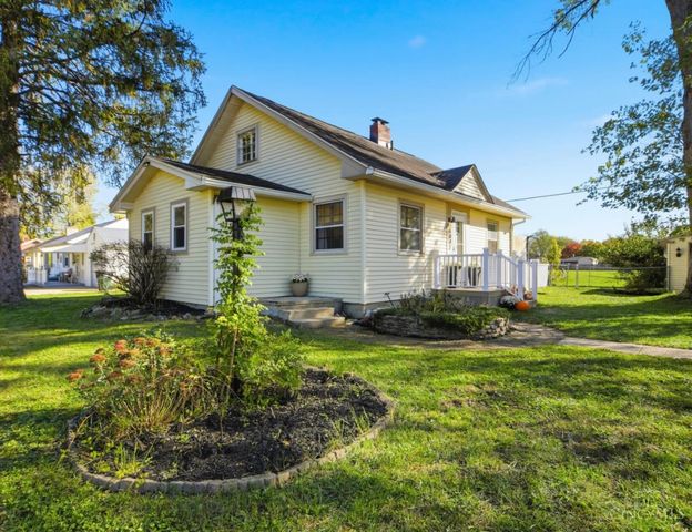 6042 Tenth Avenue, Miami Twp, OH 45342