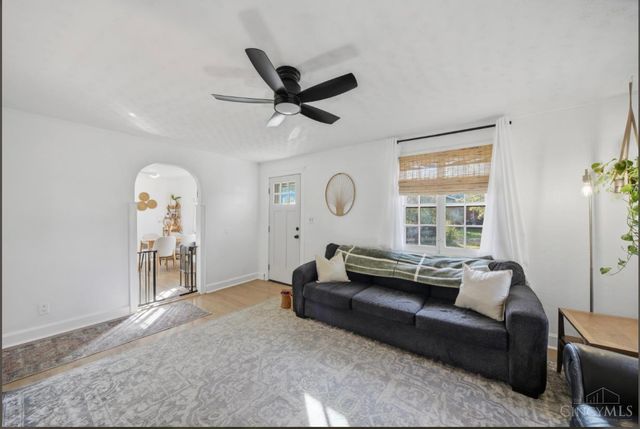 6042 Tenth Avenue, Miami Twp, OH 45342