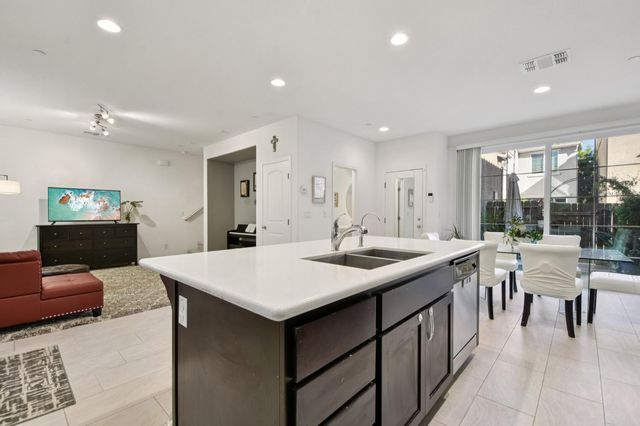 7831 Zaragoza Walk, Sacramento, CA 95823