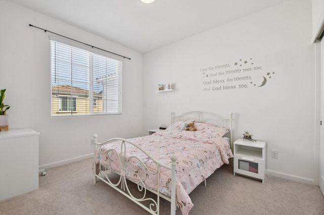 7831 Zaragoza Walk, Sacramento, CA 95823