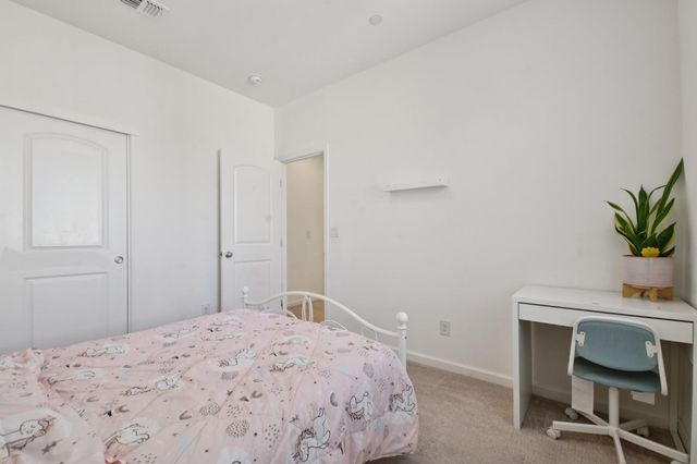 7831 Zaragoza Walk, Sacramento, CA 95823