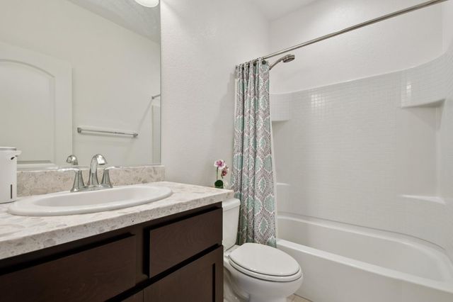 7831 Zaragoza Walk, Sacramento, CA 95823