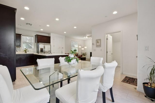 7831 Zaragoza Walk, Sacramento, CA 95823