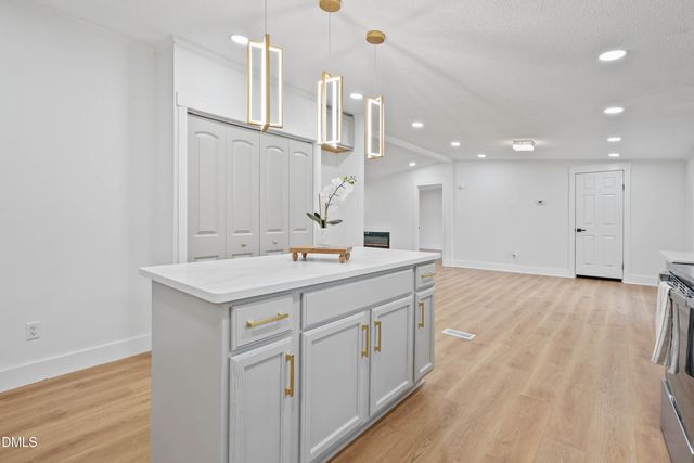911 Heritage Way, Cameron, NC 28326