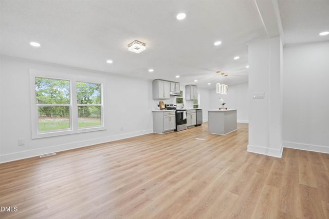 911 Heritage Way, Cameron, NC 28326