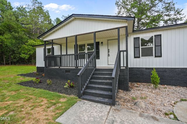 911 Heritage Way, Cameron, NC 28326