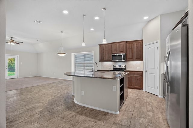 2541 Hadley Street, Weatherford, TX 76087