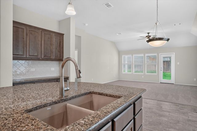2541 Hadley Street, Weatherford, TX 76087