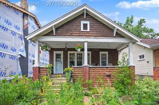 440 W Saratoga Street, Ferndale, MI 48220