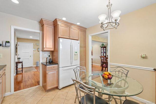 36 Chatham Road, New Rochelle, NY 10804