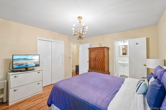 36 Chatham Road, New Rochelle, NY 10804
