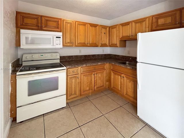 8287 NE Miami Court 102, Miami, FL 33138