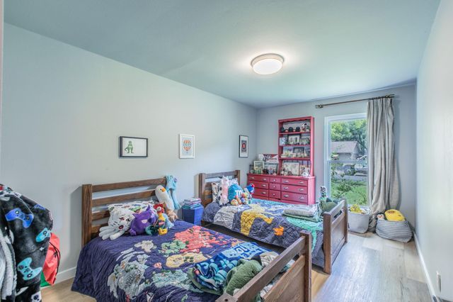 10243 Missel Thrush DR, Austin, TX 78750
