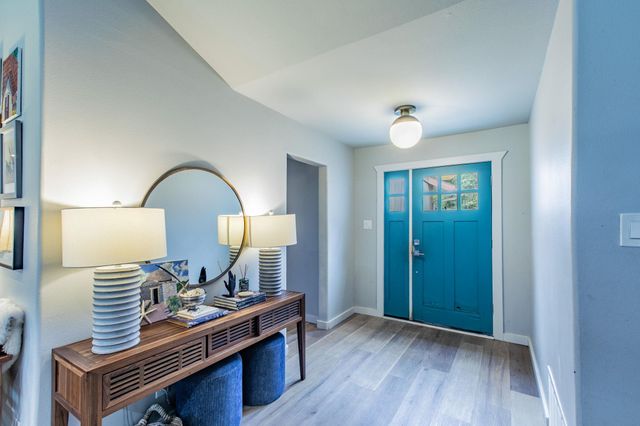 10243 Missel Thrush DR, Austin, TX 78750