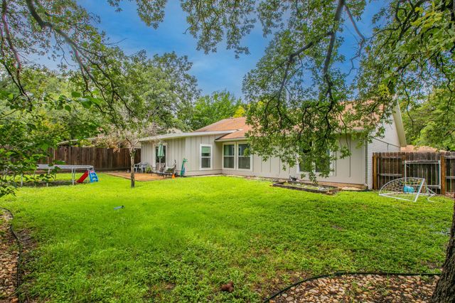 10243 Missel Thrush DR, Austin, TX 78750