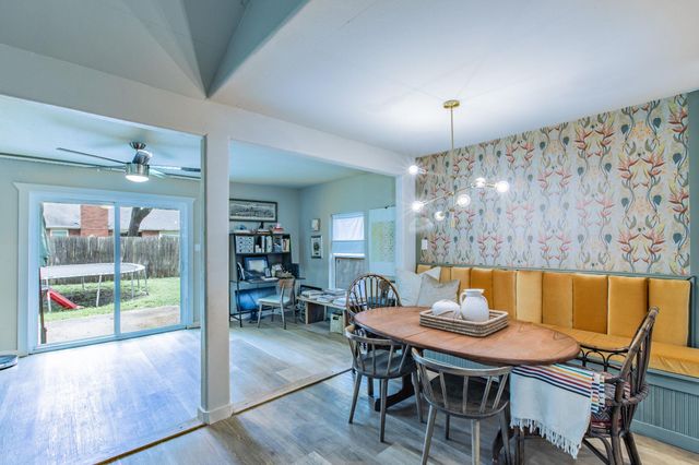 10243 Missel Thrush DR, Austin, TX 78750