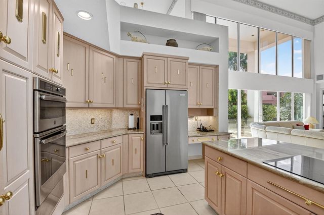 16670 Senterra Drive, Delray Beach, FL 33484