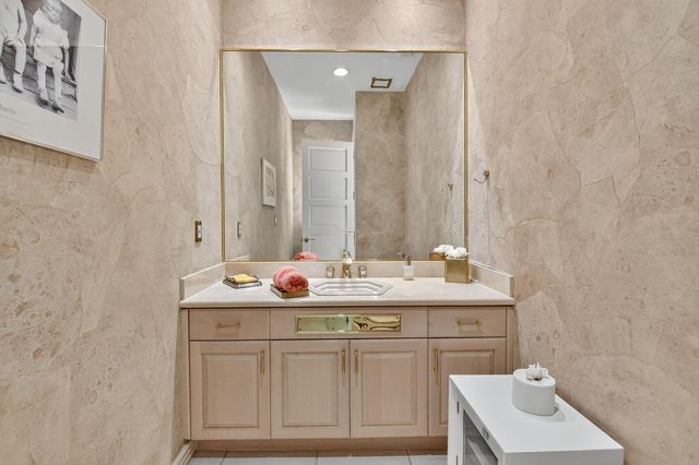 16670 Senterra Drive, Delray Beach, FL 33484