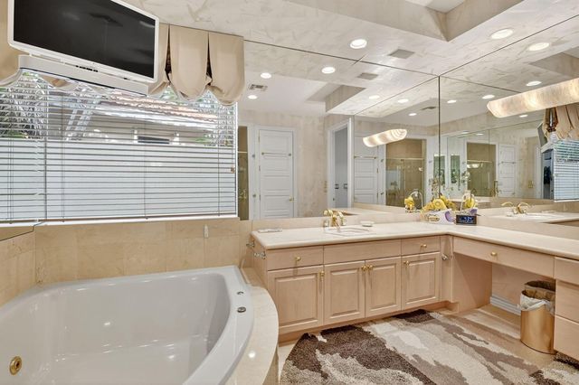 16670 Senterra Drive, Delray Beach, FL 33484