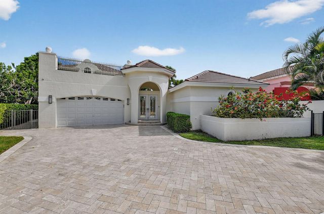 16670 Senterra Drive, Delray Beach, FL 33484