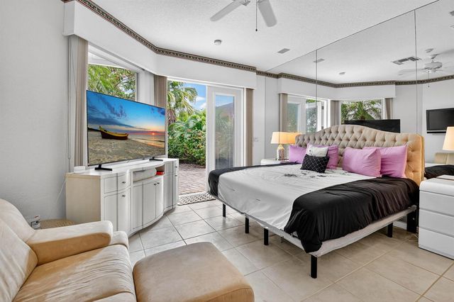 16670 Senterra Drive, Delray Beach, FL 33484