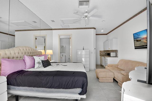 16670 Senterra Drive, Delray Beach, FL 33484
