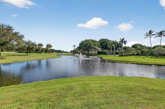 16670 Senterra Drive, Delray Beach, FL 33484