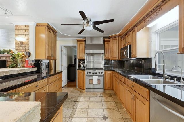 1534 GEORGETOWNE LANE, Sarasota, FL 34232