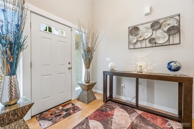 1420 E Gateway Heights Loop, Sedro Woolley, WA 98284