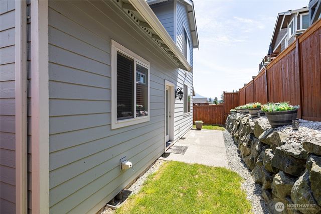 1420 E Gateway Heights Loop, Sedro Woolley, WA 98284