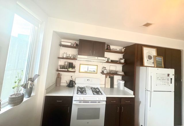 88 Hudson St 303, Boston, MA 02111