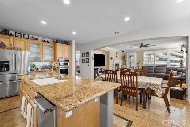 21736 Redwood Canyon, Saugus (santa Clarita), CA 91390