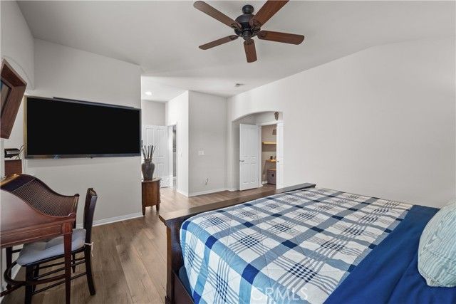 21736 Redwood Canyon, Saugus (santa Clarita), CA 91390