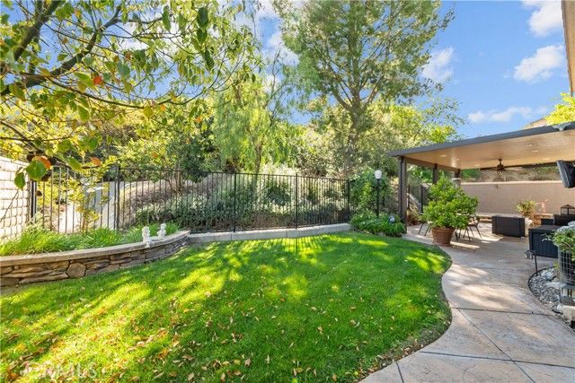 21736 Redwood Canyon, Saugus (santa Clarita), CA 91390