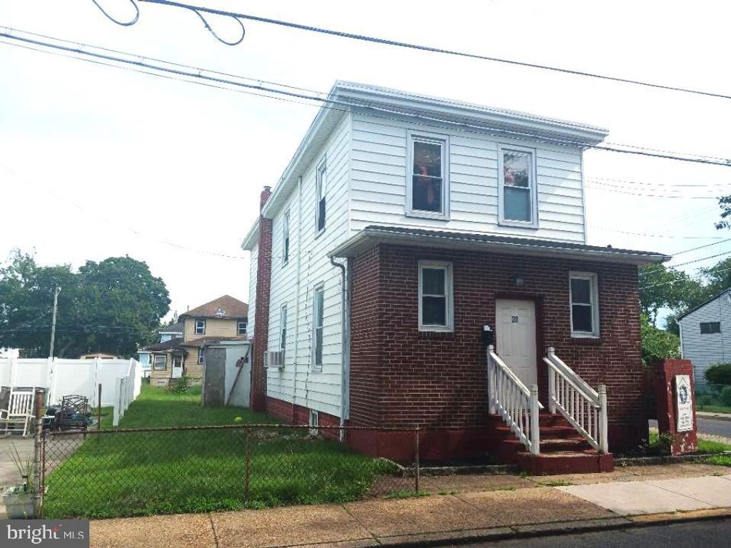 28 W JEFFERSON ST, PAULSBORO, NJ 08066 — photo 2