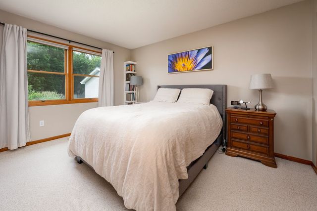 7020 Hickory Lane, Urbandale, IA 50322